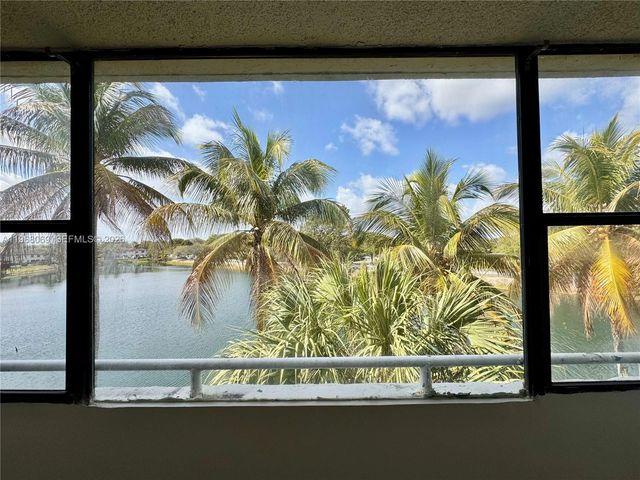 8335 SW 152nd Avenue B408, Miami, FL 33193