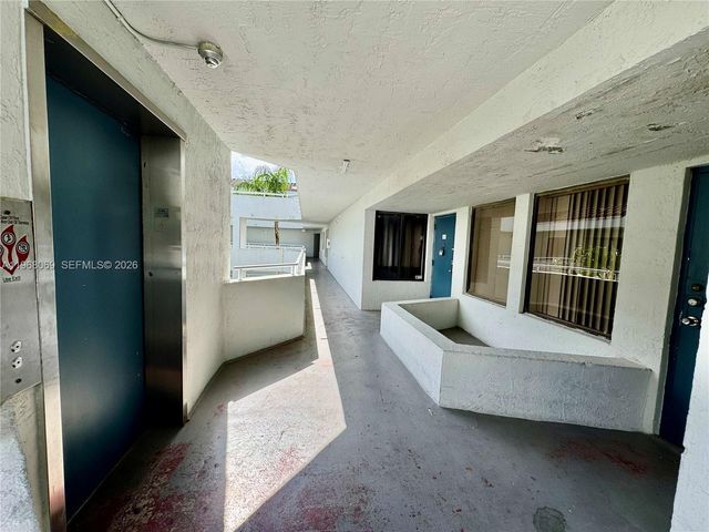 8335 SW 152nd Avenue B408, Miami, FL 33193