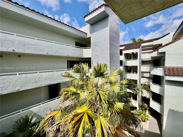 8335 SW 152nd Avenue B408, Miami, FL 33193
