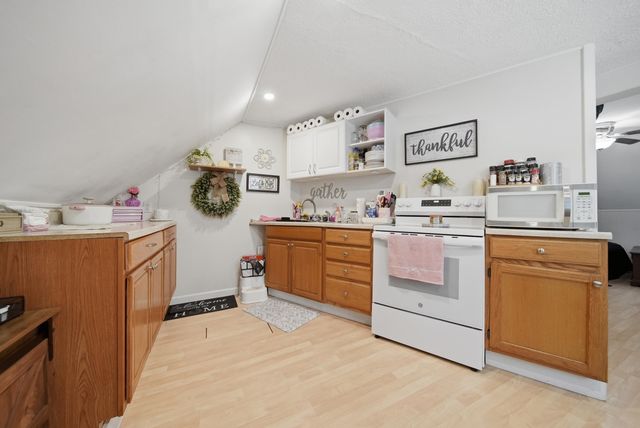 88 Chuck Street, Weare, NH 03281