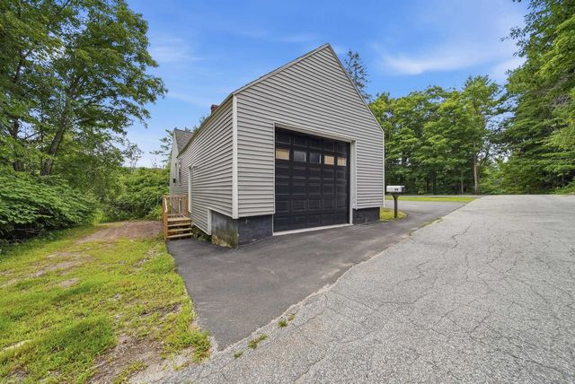88 Chuck Street, Weare, NH 03281