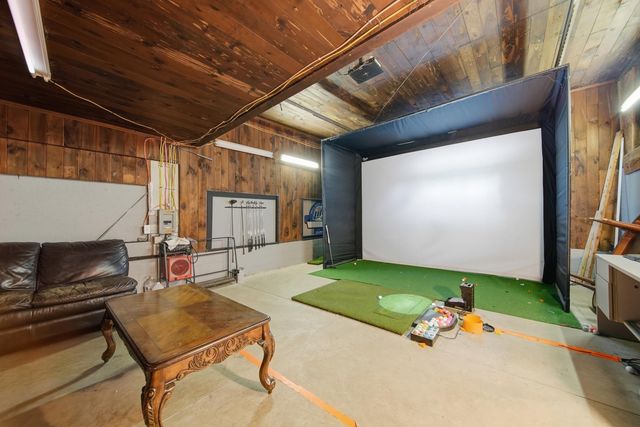 88 Chuck Street, Weare, NH 03281
