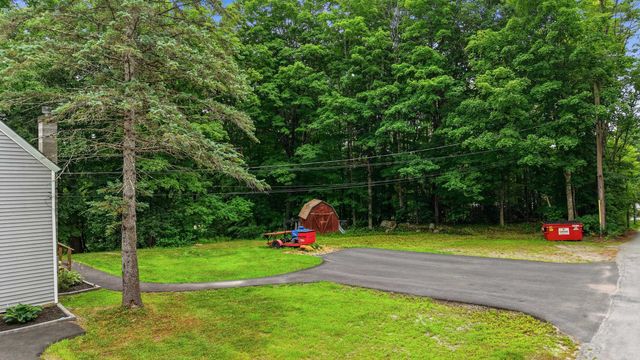 88 Chuck Street, Weare, NH 03281