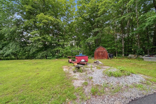 88 Chuck Street, Weare, NH 03281
