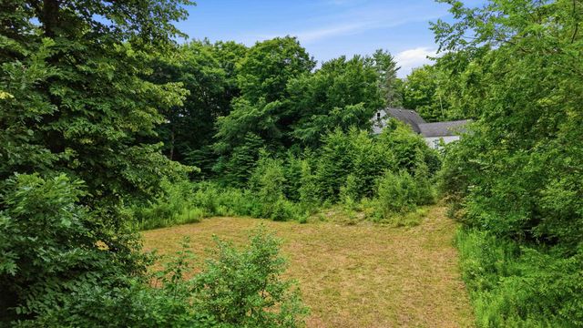 88 Chuck Street, Weare, NH 03281