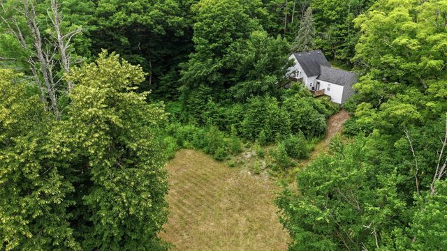 88 Chuck Street, Weare, NH 03281
