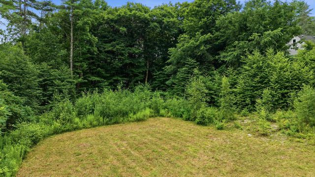 88 Chuck Street, Weare, NH 03281