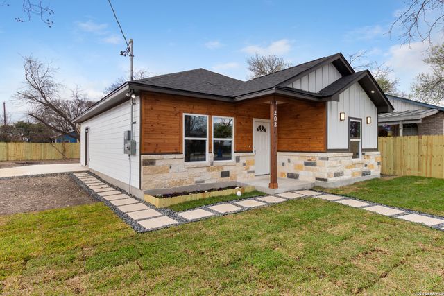 202 Segura, San Antonio, TX 78237