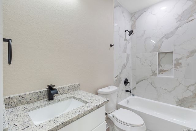 202 Segura, San Antonio, TX 78237