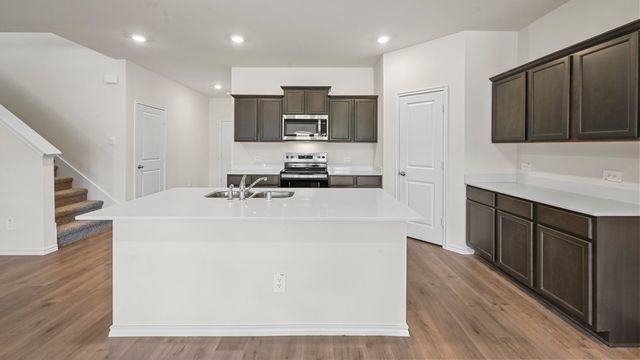 1810 Nestling Street, Crandall, TX 75114