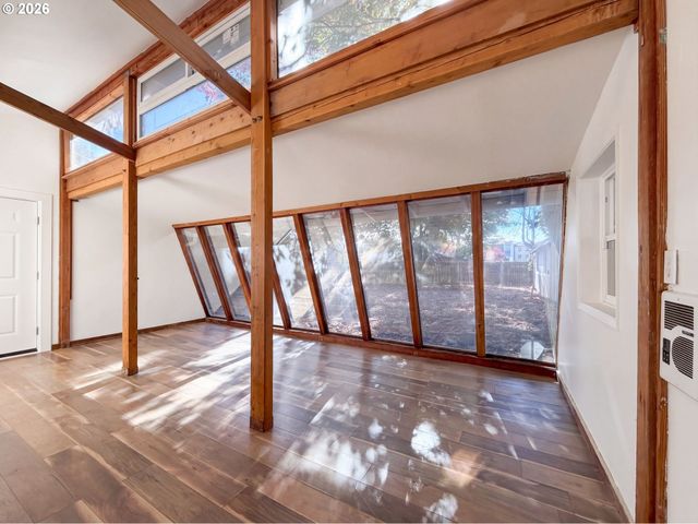 1341 N CLARK St, Cornelius, OR 97113