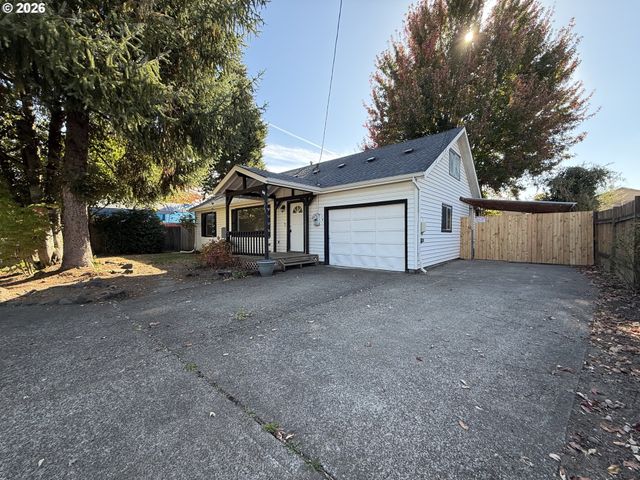 1341 N CLARK St, Cornelius, OR 97113