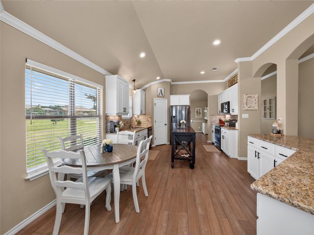 213 Sarahs LN, Liberty Hill, TX 78642