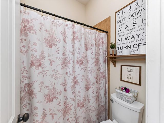 213 Sarahs LN, Liberty Hill, TX 78642