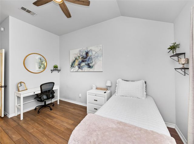 213 Sarahs LN, Liberty Hill, TX 78642