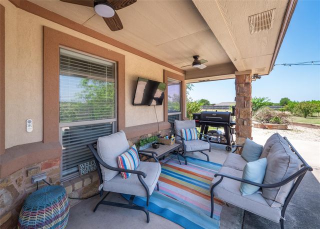 213 Sarahs LN, Liberty Hill, TX 78642