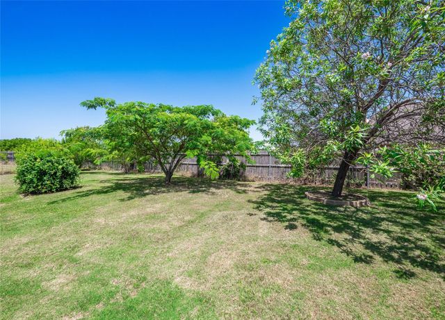 213 Sarahs LN, Liberty Hill, TX 78642