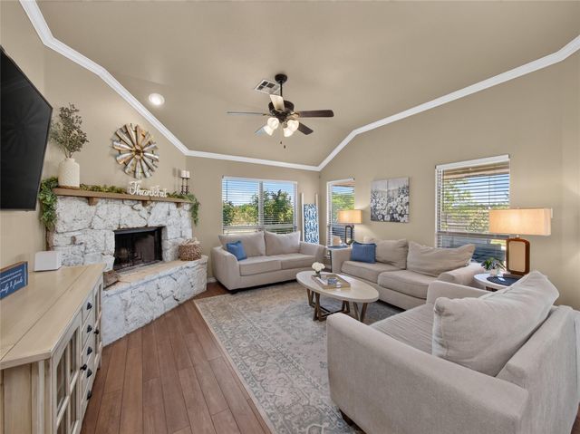 213 Sarahs LN, Liberty Hill, TX 78642