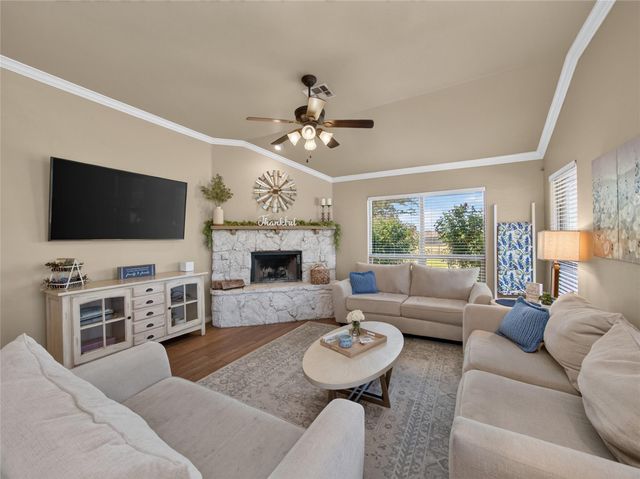 213 Sarahs LN, Liberty Hill, TX 78642
