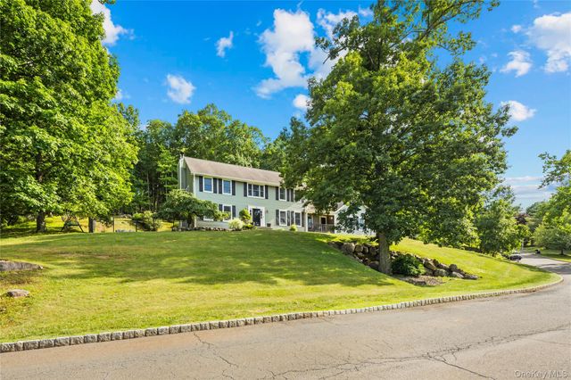 22 Pyngyp Road, Stony Point, NY 10980