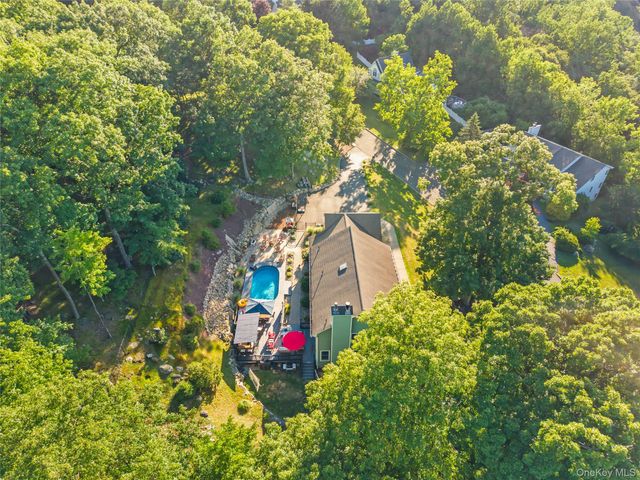 22 Pyngyp Road, Stony Point, NY 10980