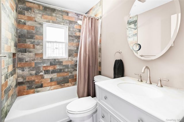 155 27th Street, Copiague, NY 11726