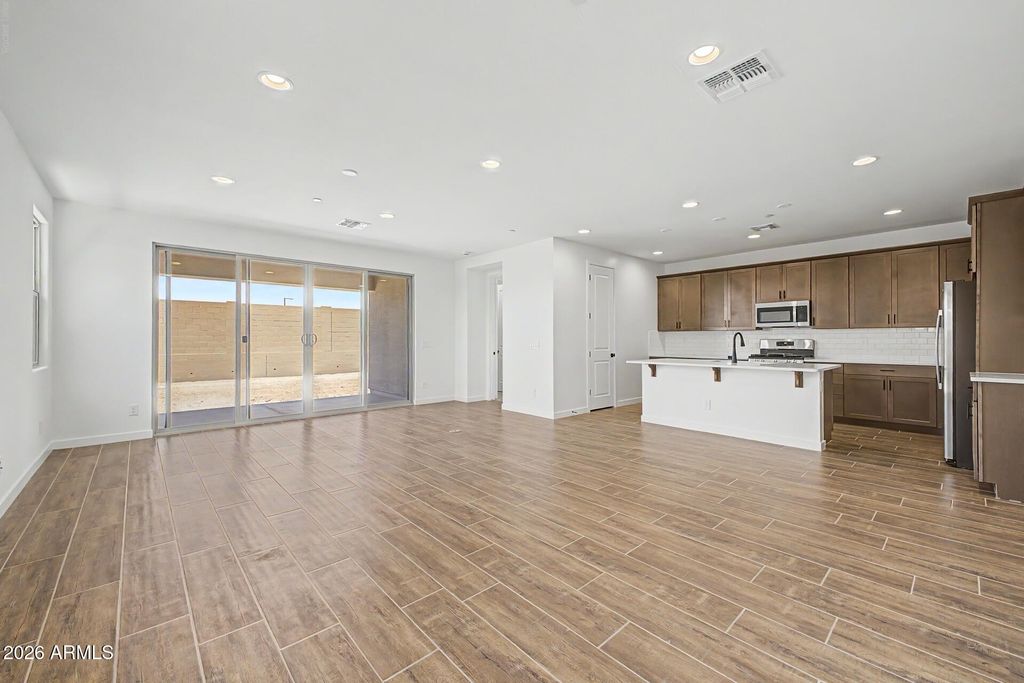 13572 W MAYBERRY Trail, Peoria, AZ 85383 — photo 3