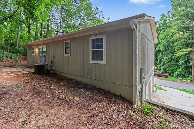 5487 Hall Circle, Union City, GA 30291
