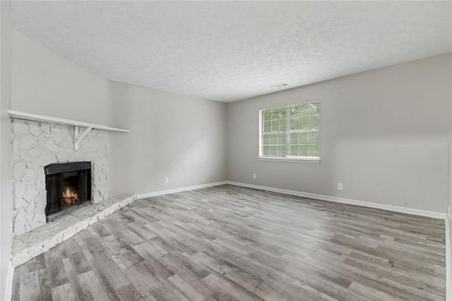 5487 Hall Circle, Union City, GA 30291