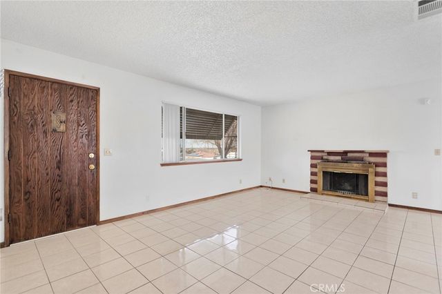 16463 Solvang Avenue, Victorville, CA 92394