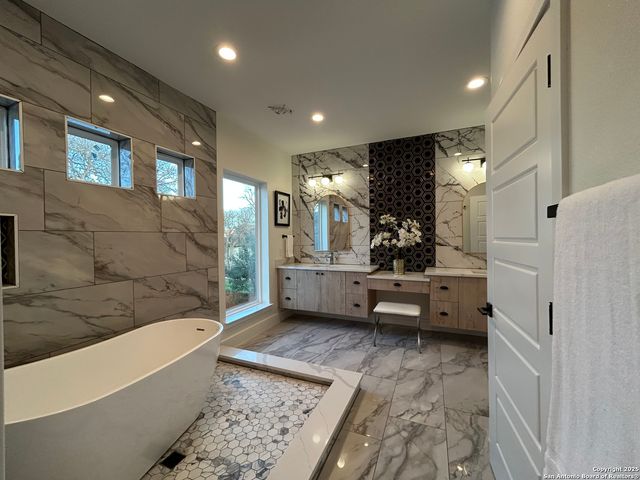 108 DOWDY ST, San Antonio, TX 78204