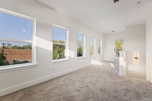 108 DOWDY ST, San Antonio, TX 78204