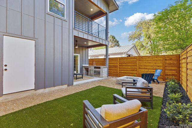 108 DOWDY ST, San Antonio, TX 78204