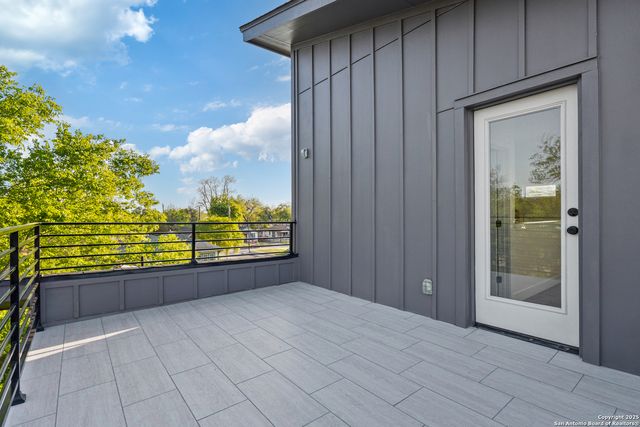 108 DOWDY ST, San Antonio, TX 78204