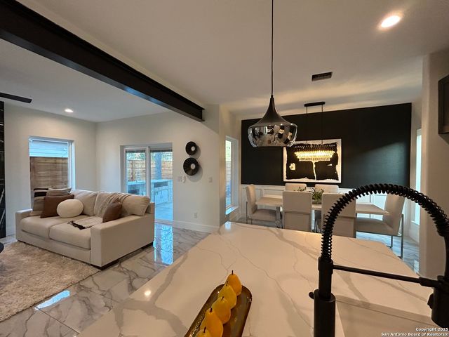 108 DOWDY ST, San Antonio, TX 78204