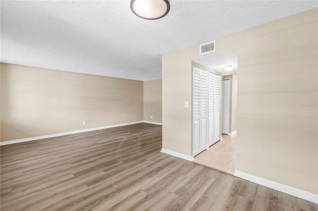 4720 LOCUST STREET NE 116, St Petersburg, FL 33703
