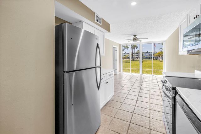 4720 LOCUST STREET NE 116, St Petersburg, FL 33703