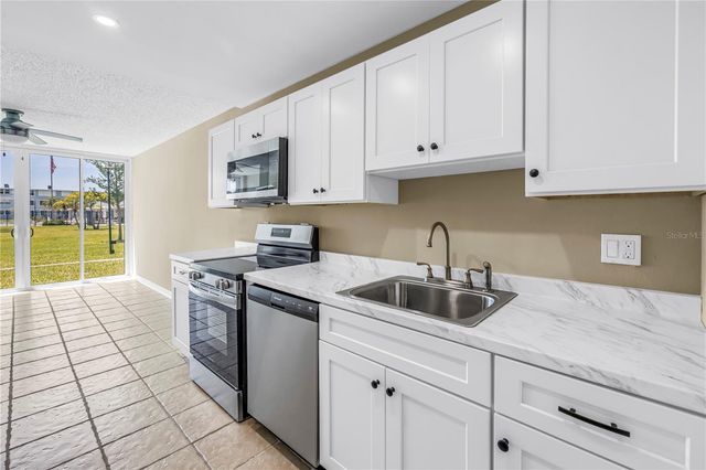 4720 LOCUST STREET NE 116, St Petersburg, FL 33703