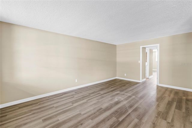 4720 LOCUST STREET NE 116, St Petersburg, FL 33703