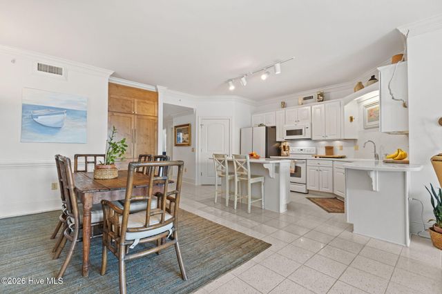 4425 Arendell Street 106, Morehead City, NC 28557