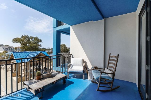 4425 Arendell Street 106, Morehead City, NC 28557