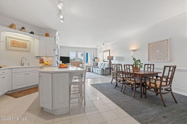 4425 Arendell Street 106, Morehead City, NC 28557