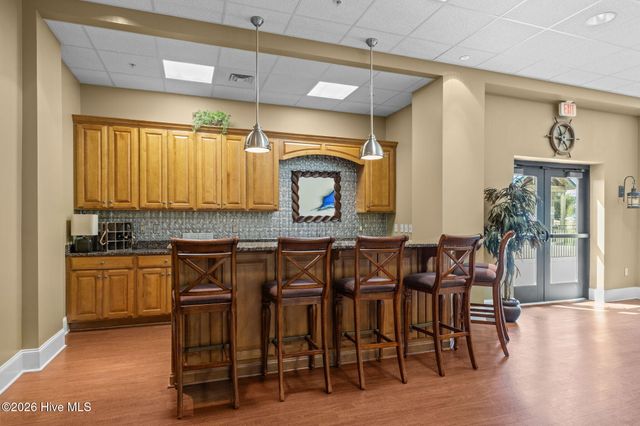 4425 Arendell Street 106, Morehead City, NC 28557