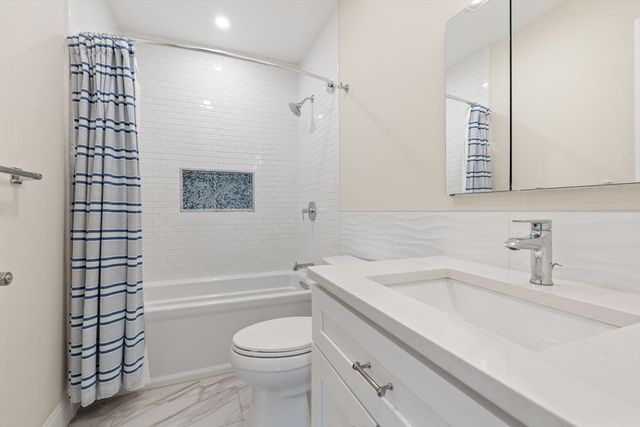 69 Knott Ave, Sandwich, MA 02563