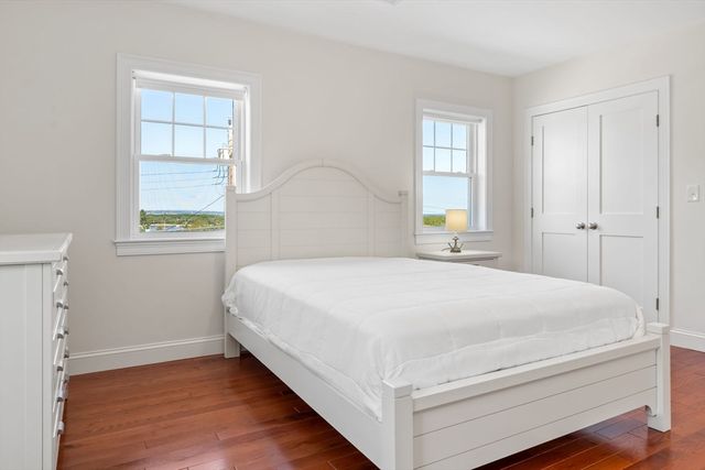 69 Knott Ave, Sandwich, MA 02563