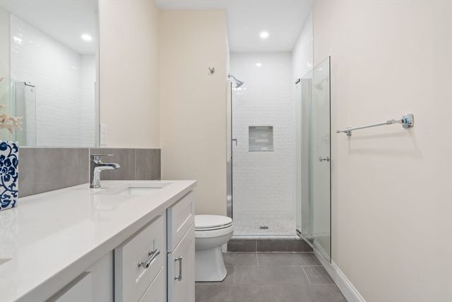 69 Knott Ave, Sandwich, MA 02563