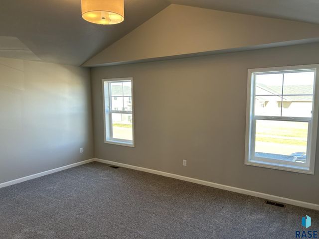 219 Thelma Ave Avenue, Harrisburg, SD 57032