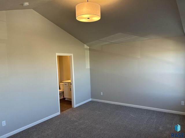 219 Thelma Ave Avenue, Harrisburg, SD 57032
