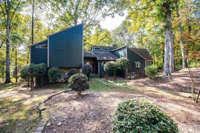 100 Beech Lake Court, Roswell, GA 30076