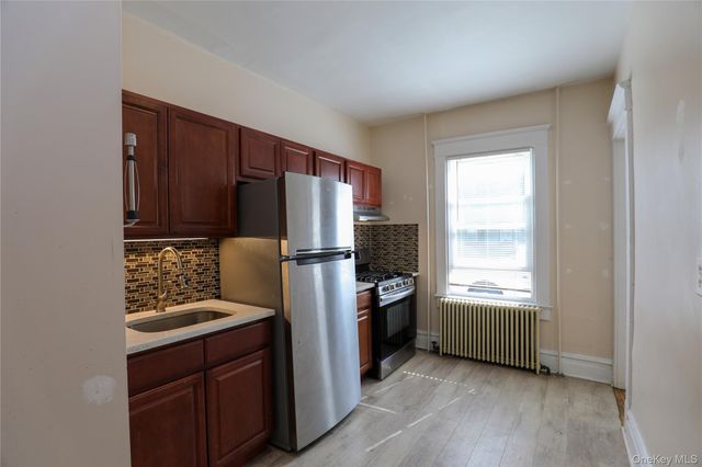 144 Saint James Street 1a, Kingston, NY 12401